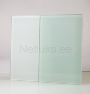 Puhasvalge klaas VS valge klaas - liuguksed ja garderoobid